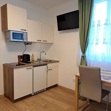 Private Zimmer Hoap Leoben  Exteriör bild